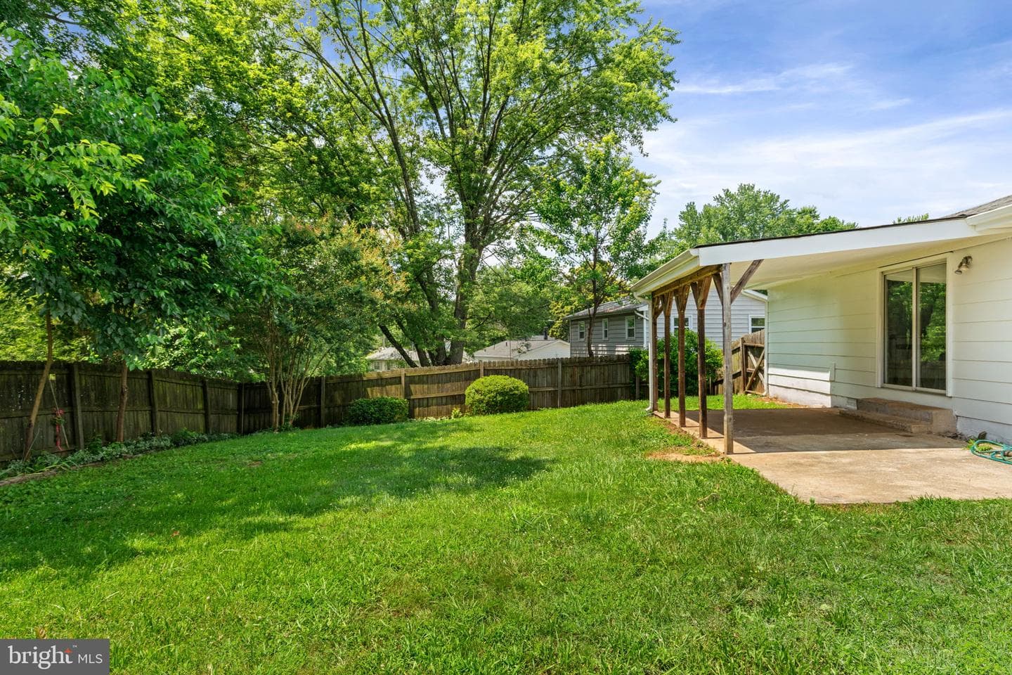 13223 Hawthorn Lane photo 27