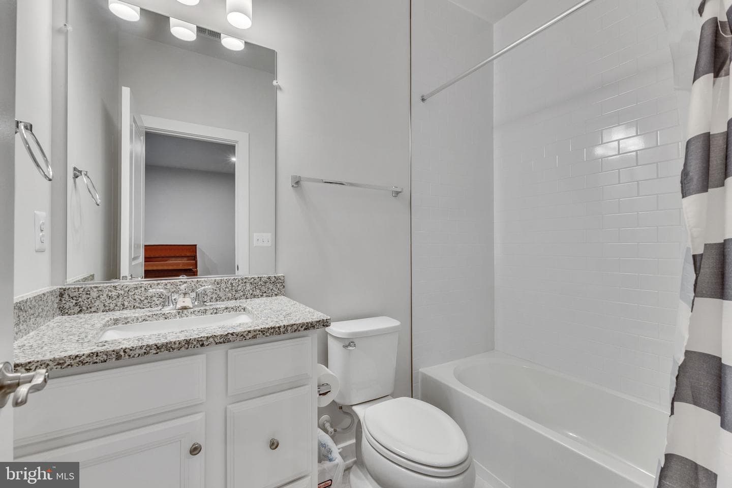 1723 Beech Leaf Street photo 27