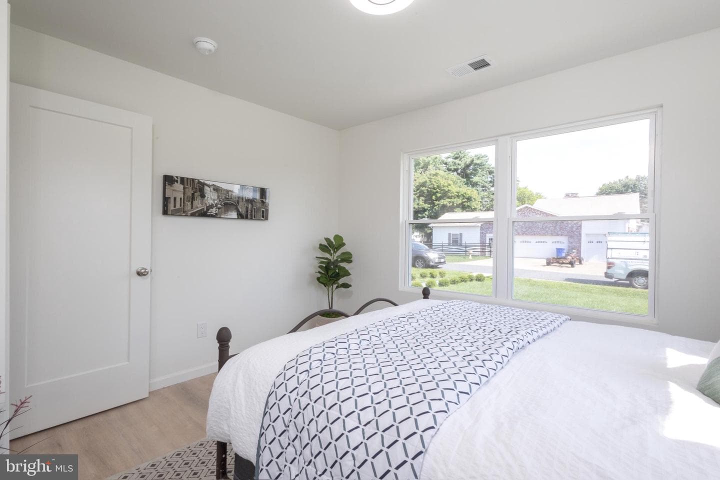 1101 Linden Street photo 23