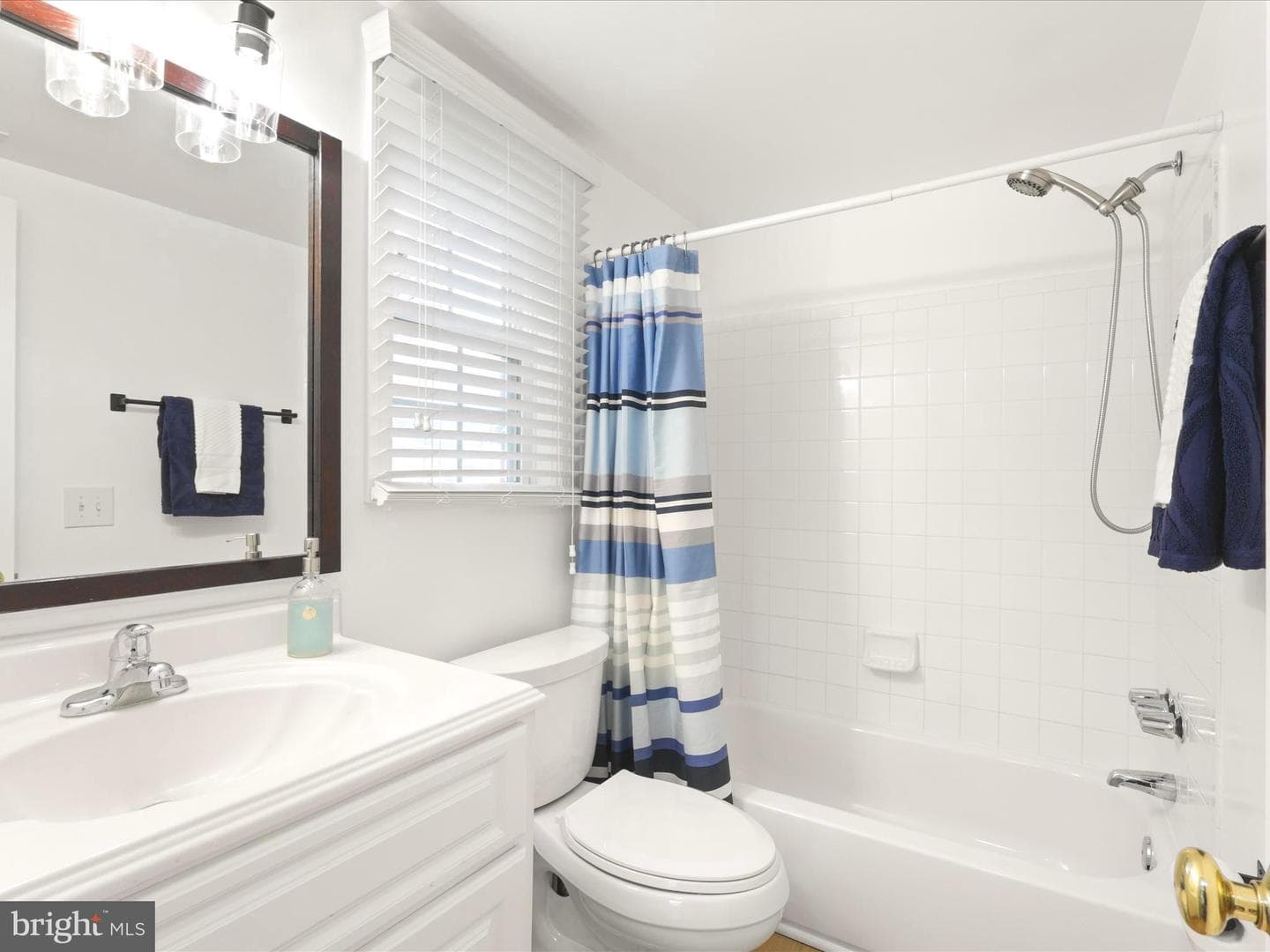 14809 Darbydale Avenue photo 25
