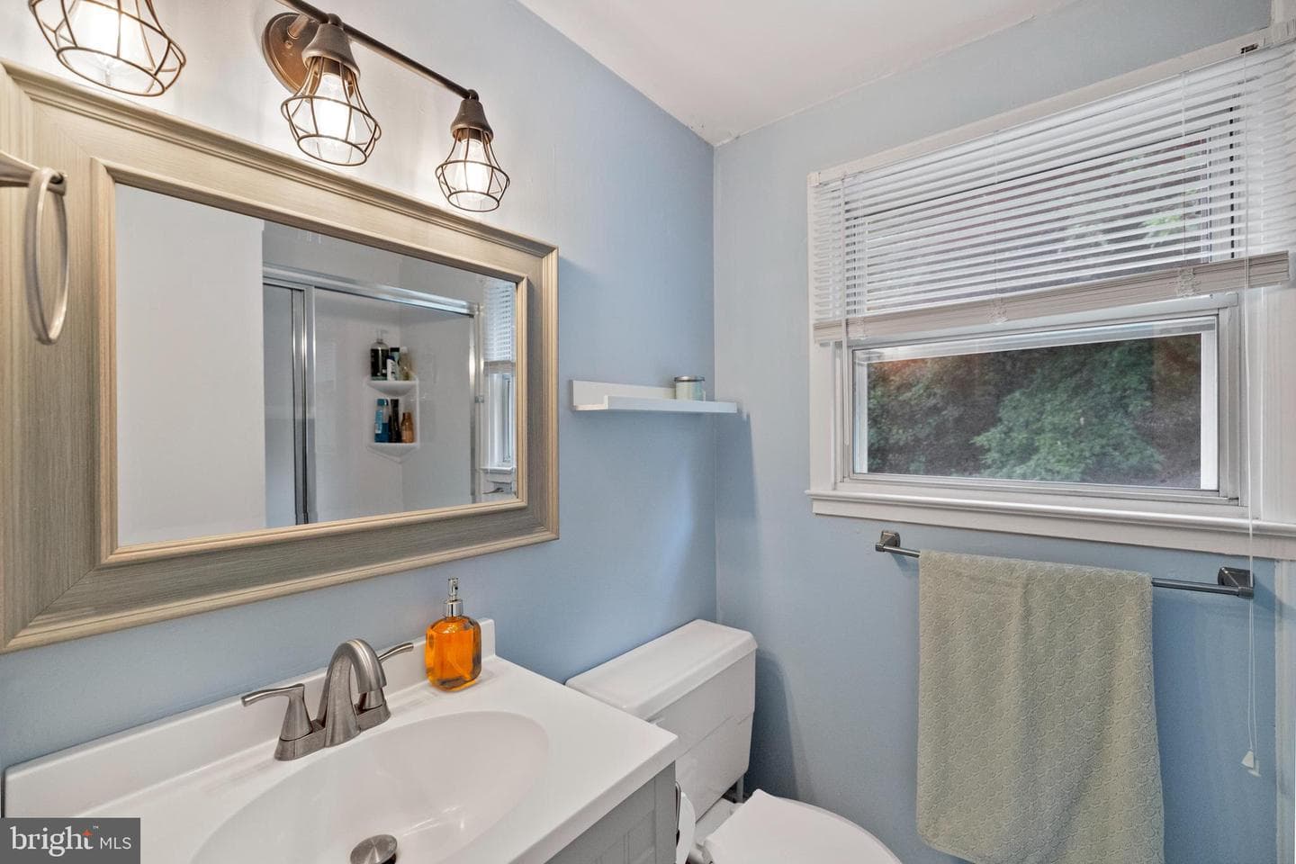 3587 Forestdale Avenue photo 23