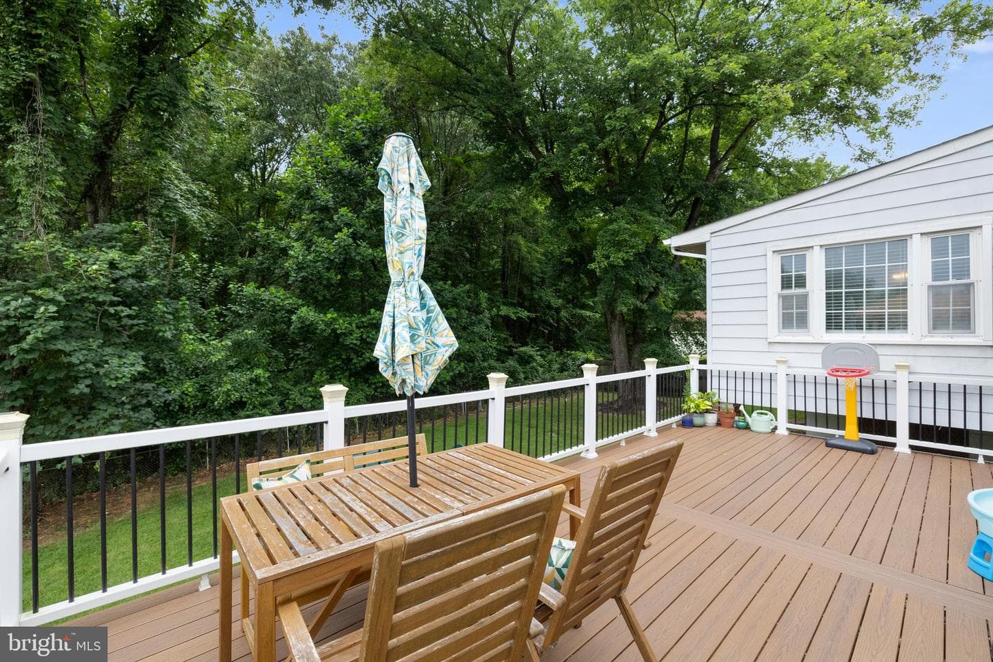 3587 Forestdale Avenue photo 34