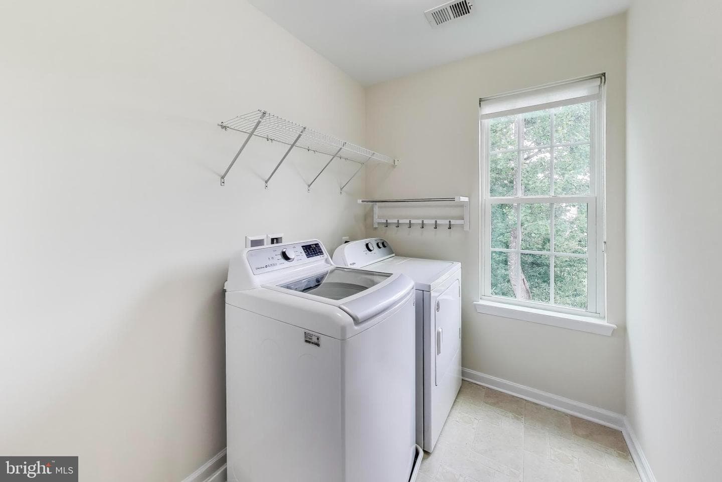 4448 Daisy Reid Avenue photo 34