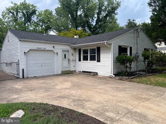 1410 Colchester Road photo 1