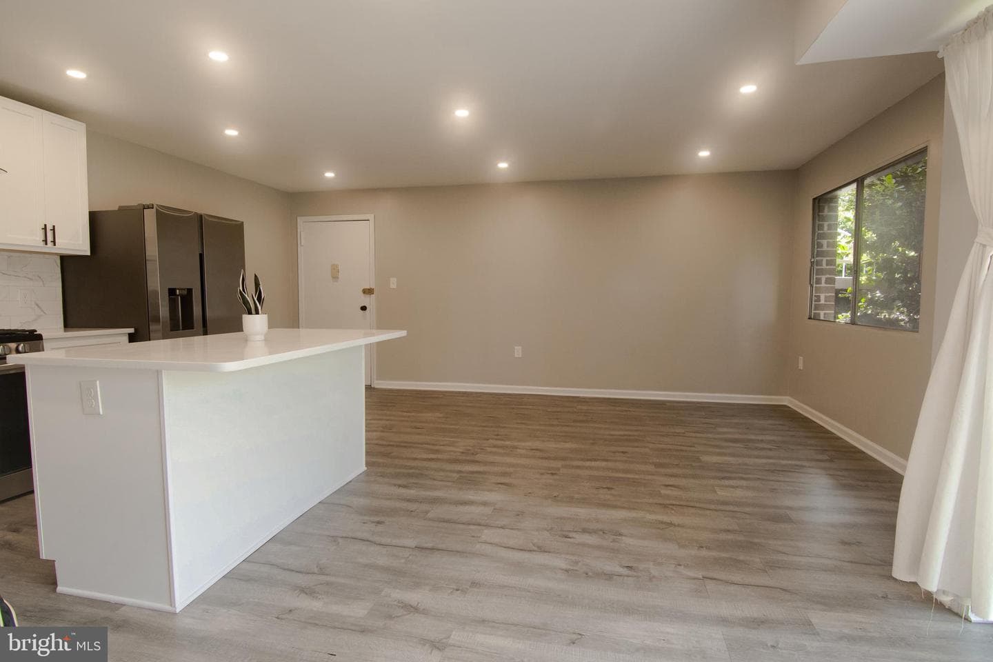 1550 Renate Drive #101 photo 7
