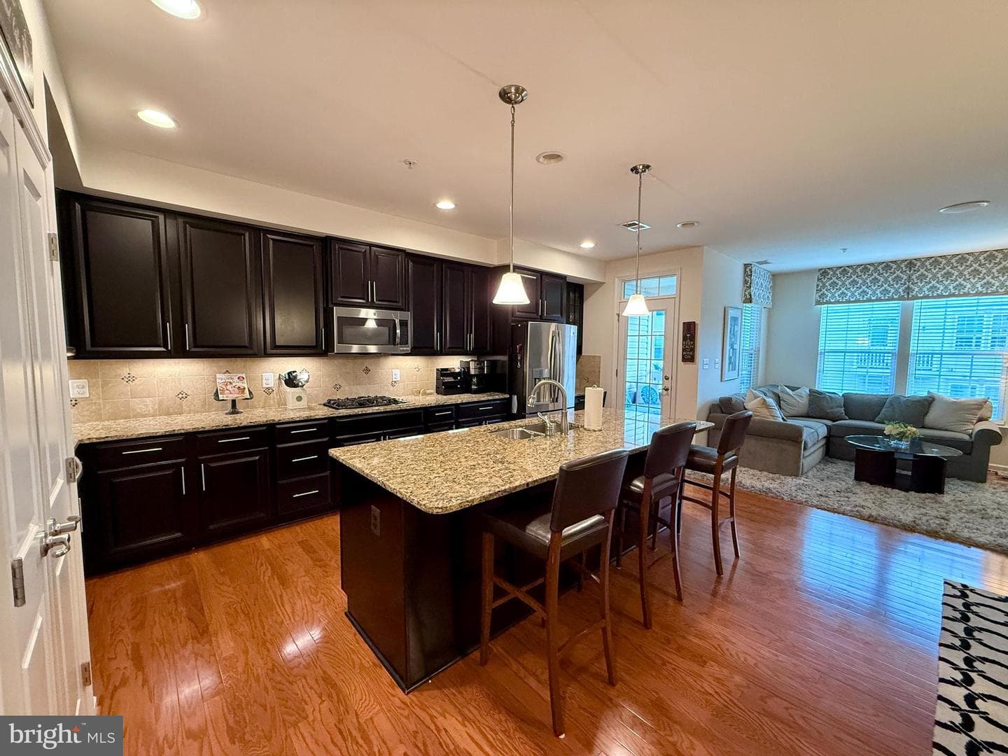 7528 Brunson Circle photo 3