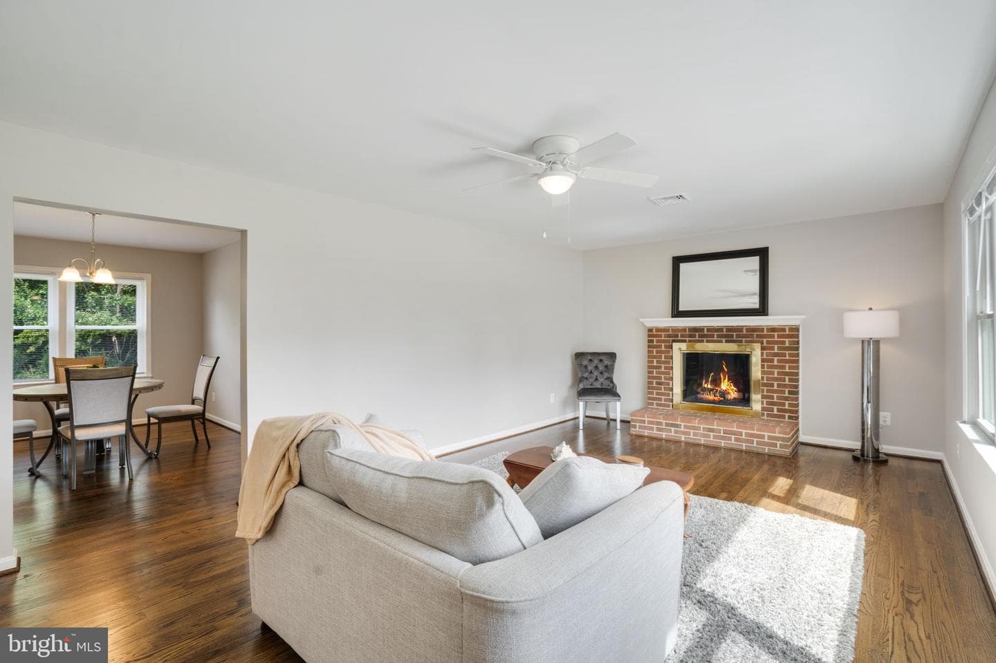 1102 Burton Street photo 10