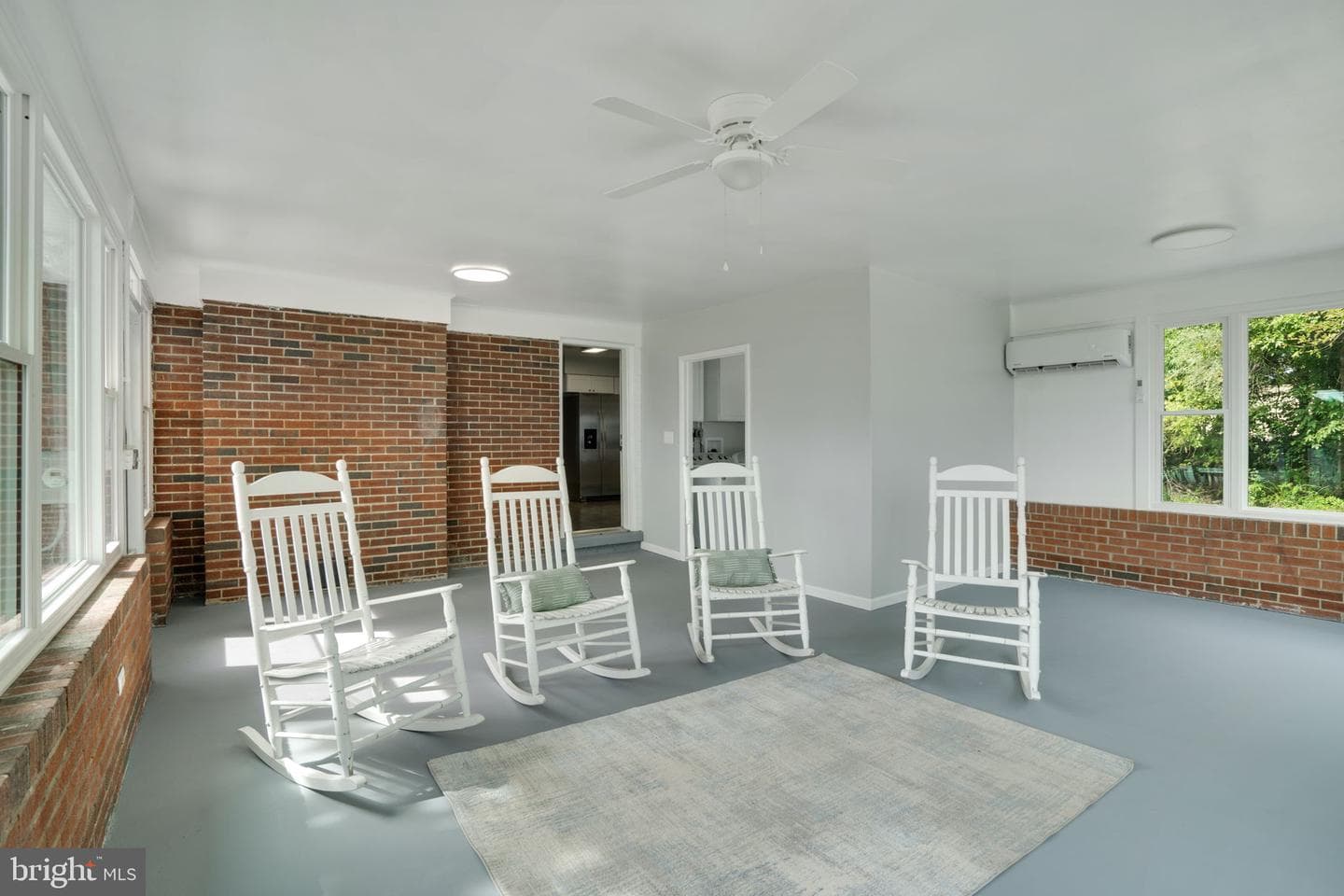 1102 Burton Street photo 25