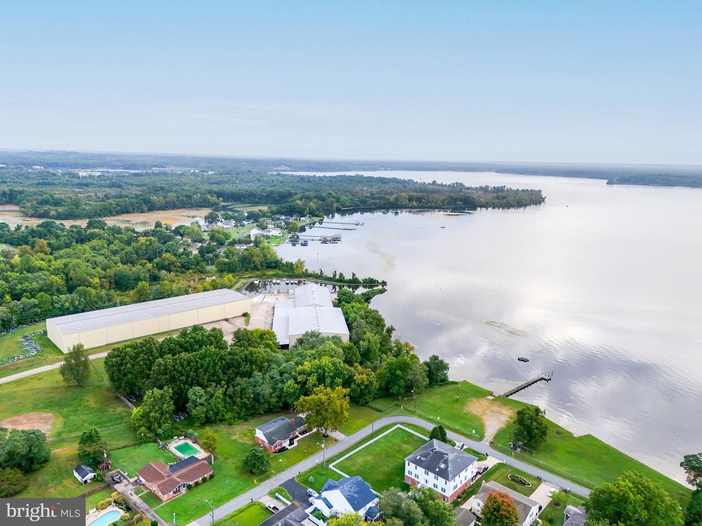 1102 Burton Street photo 73