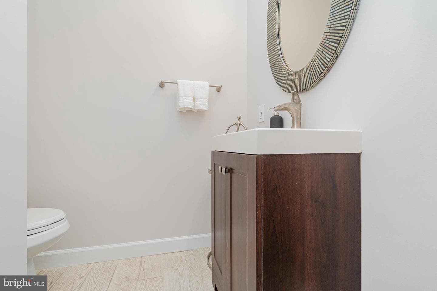 5917 Moonbeam Drive photo 20