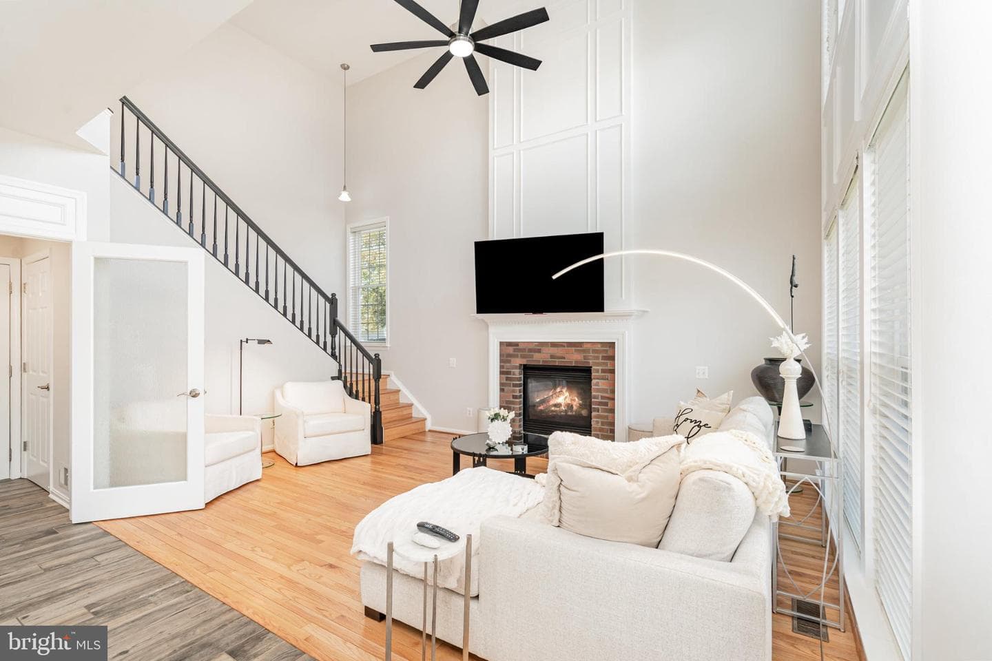5917 Moonbeam Drive photo 9