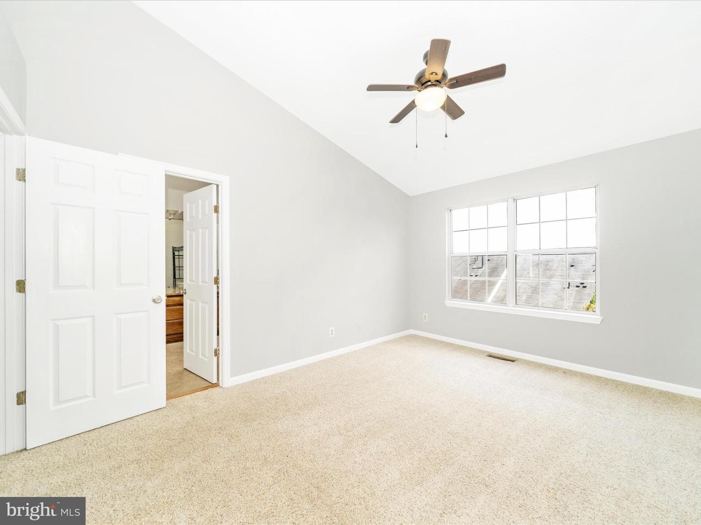 2661 McGuffeys Court photo 22