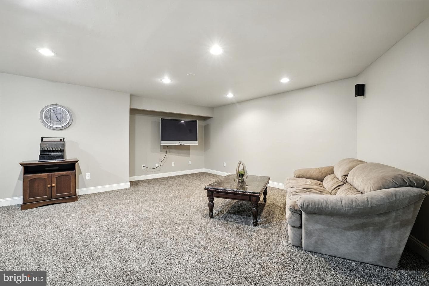 5593 Tucson Court photo 50