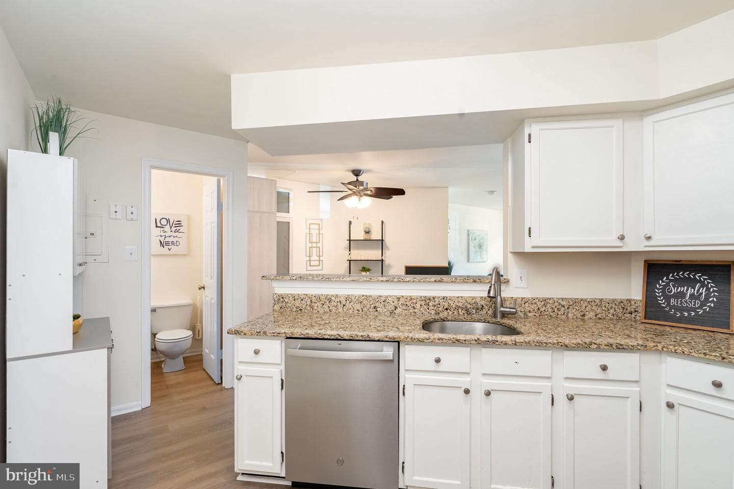 4068 Chetham Way photo 14