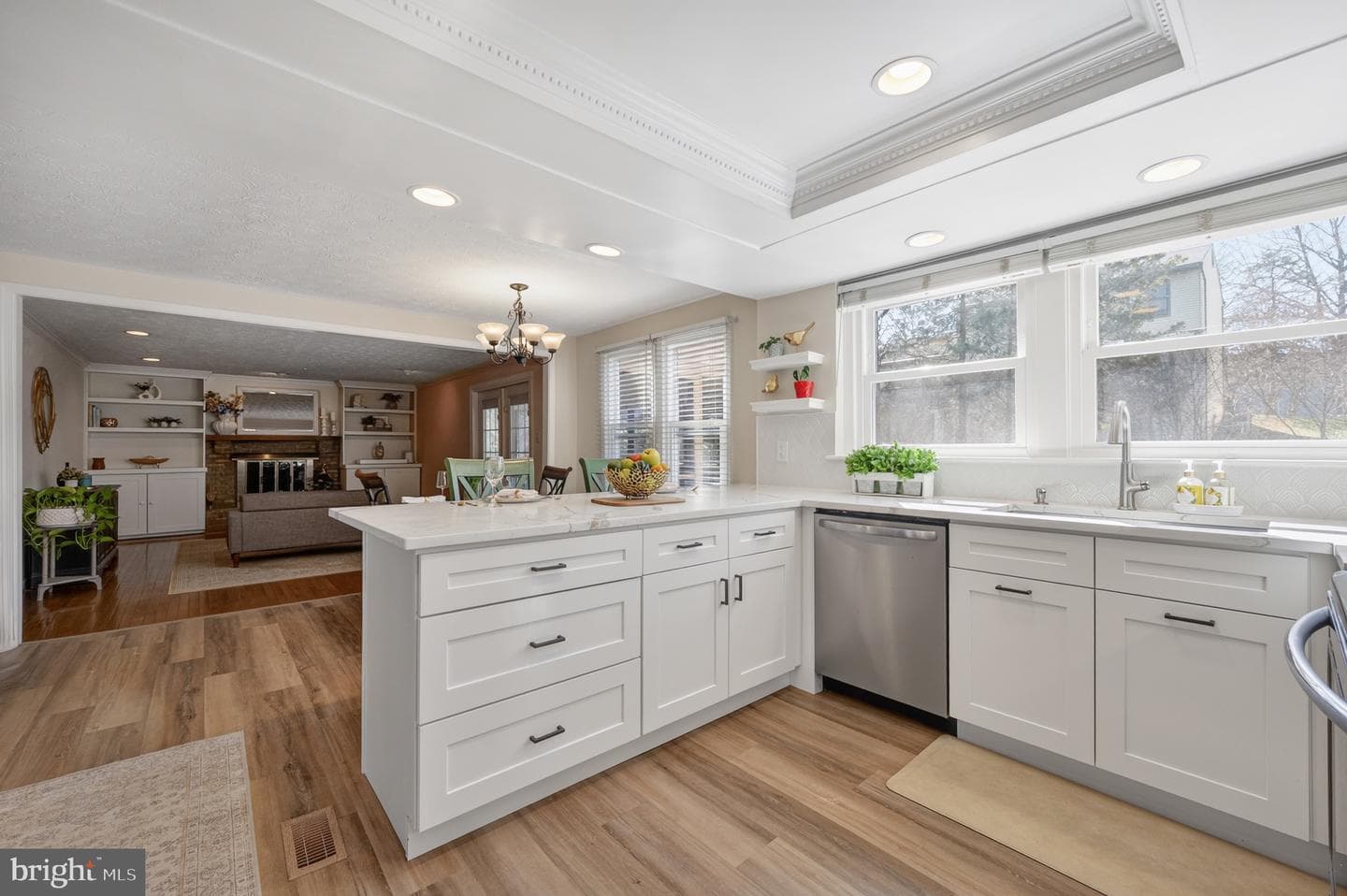 15310 Iris Lane photo 18