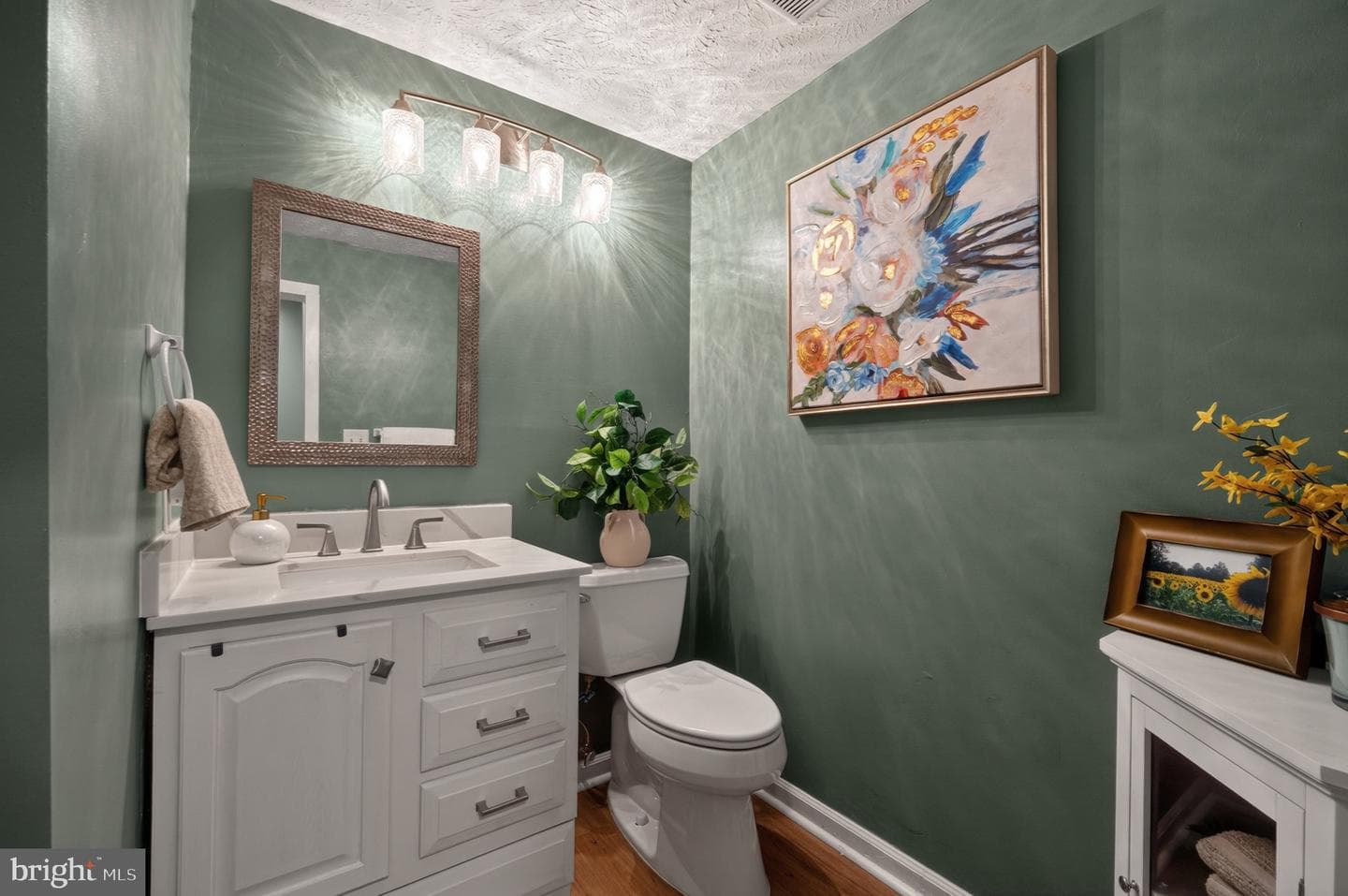 15310 Iris Lane photo 39