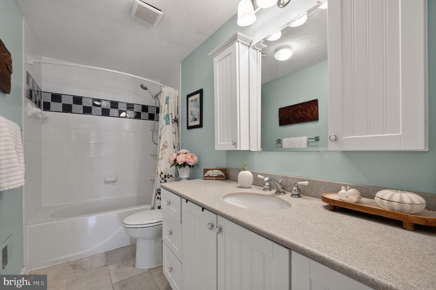 15310 Iris Lane photo 51