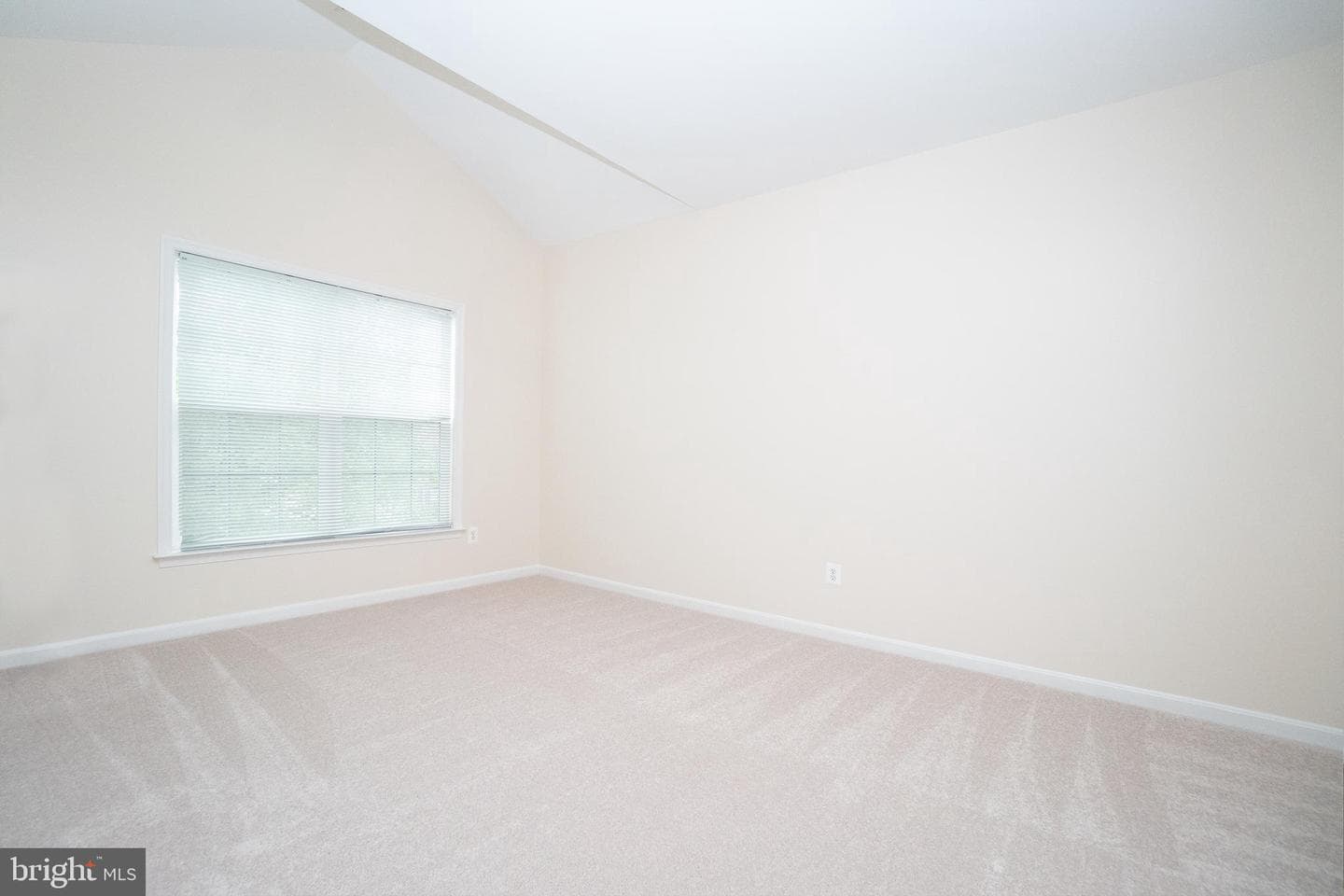 5662 Caribbean Court photo 26