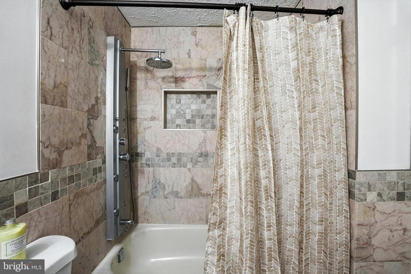2527 Tabor Court photo 12