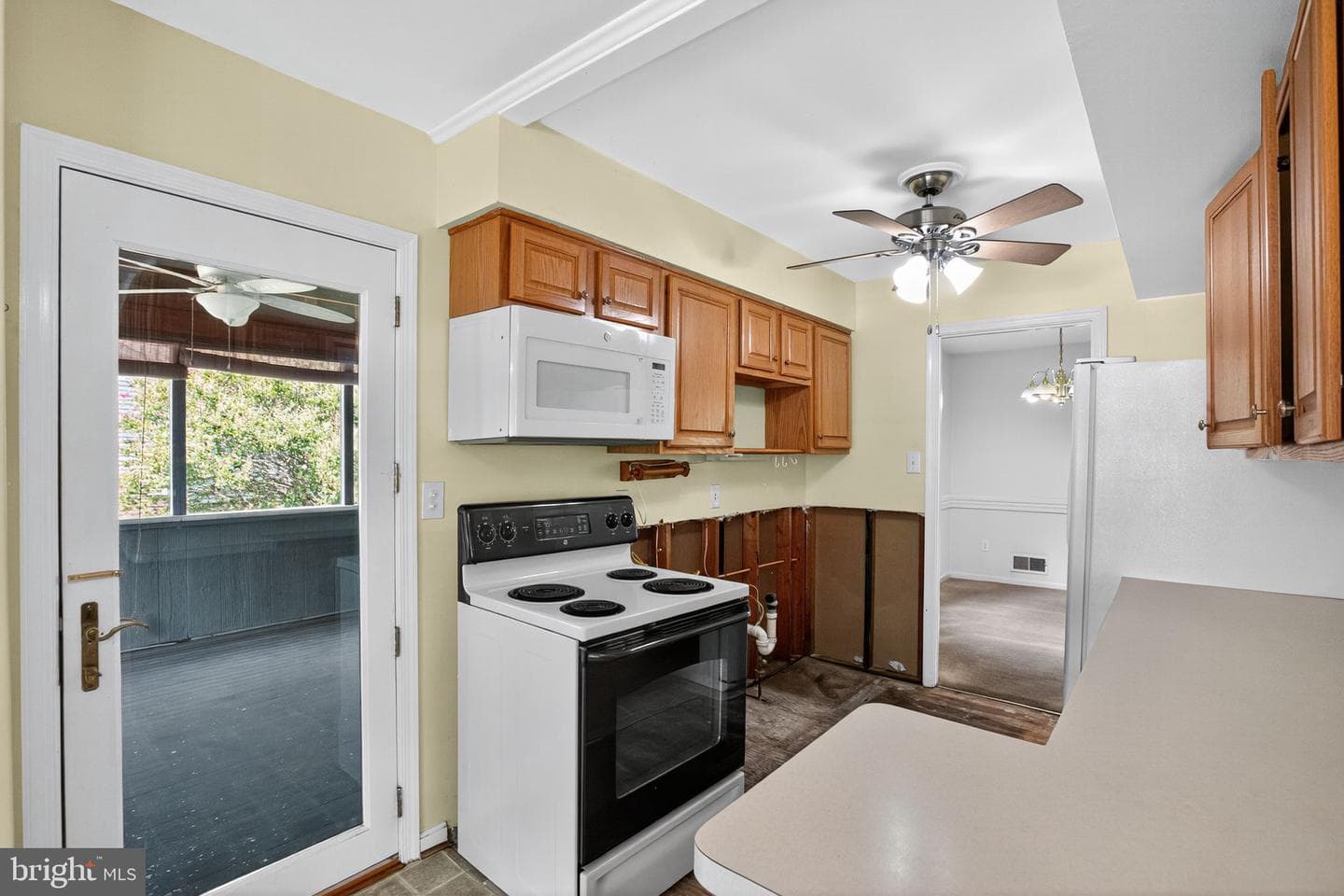 7374 Roxbury Avenue photo 19