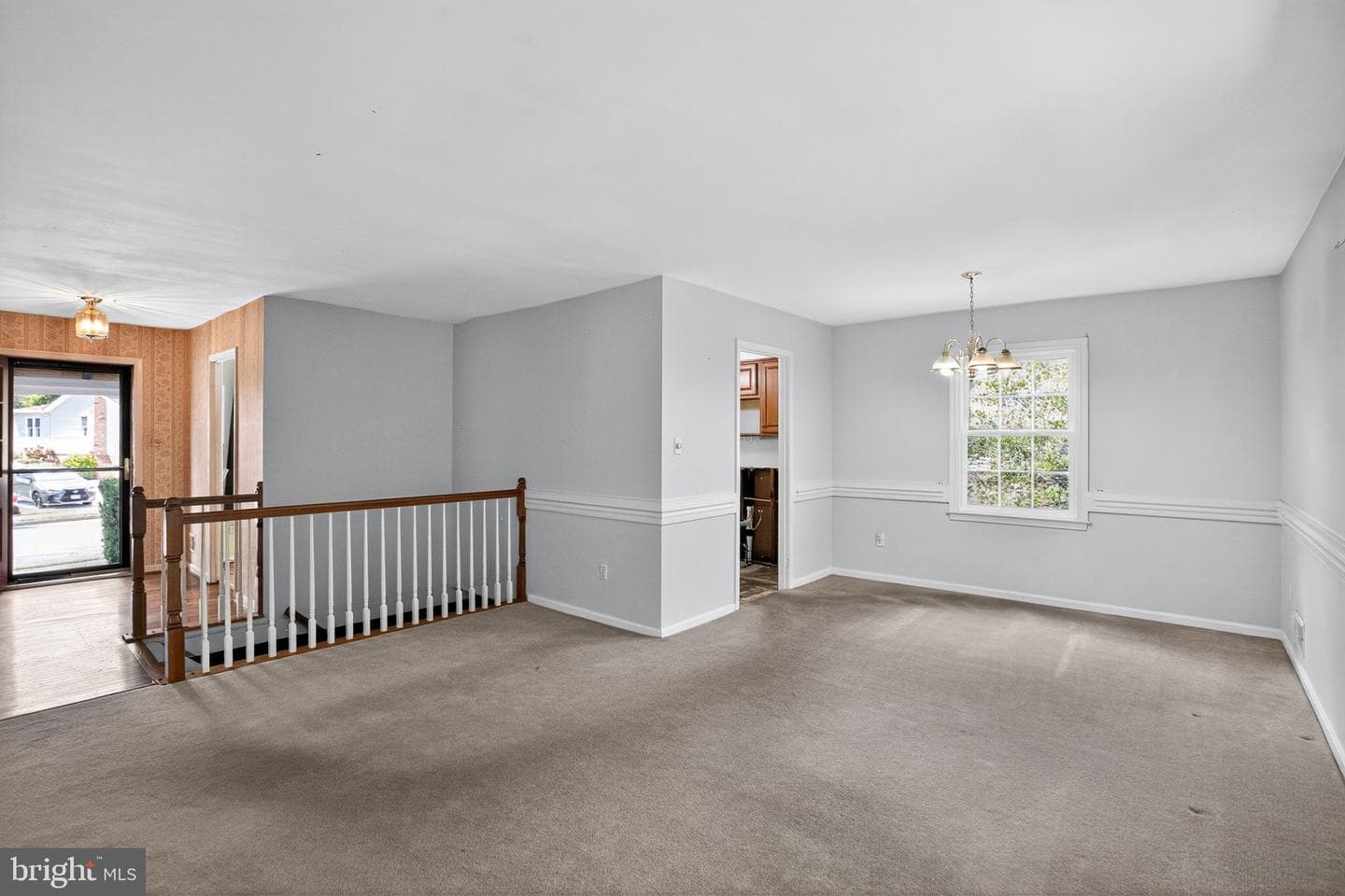 7374 Roxbury Avenue photo 5