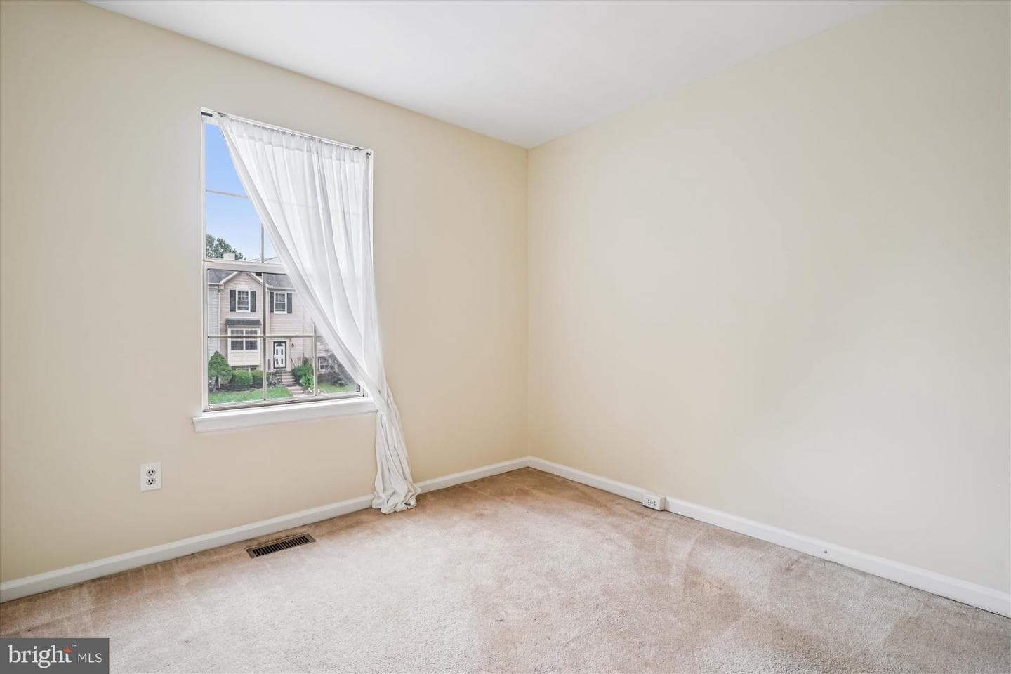 3129 Antrim Circle photo 16