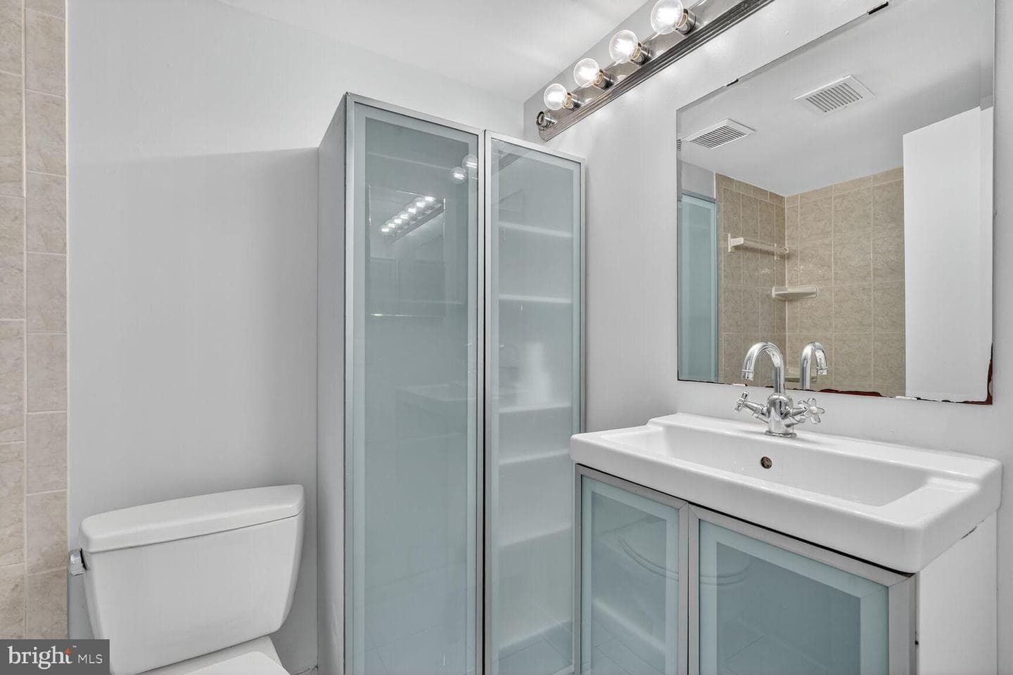 1602 Renate Drive #302 photo 15