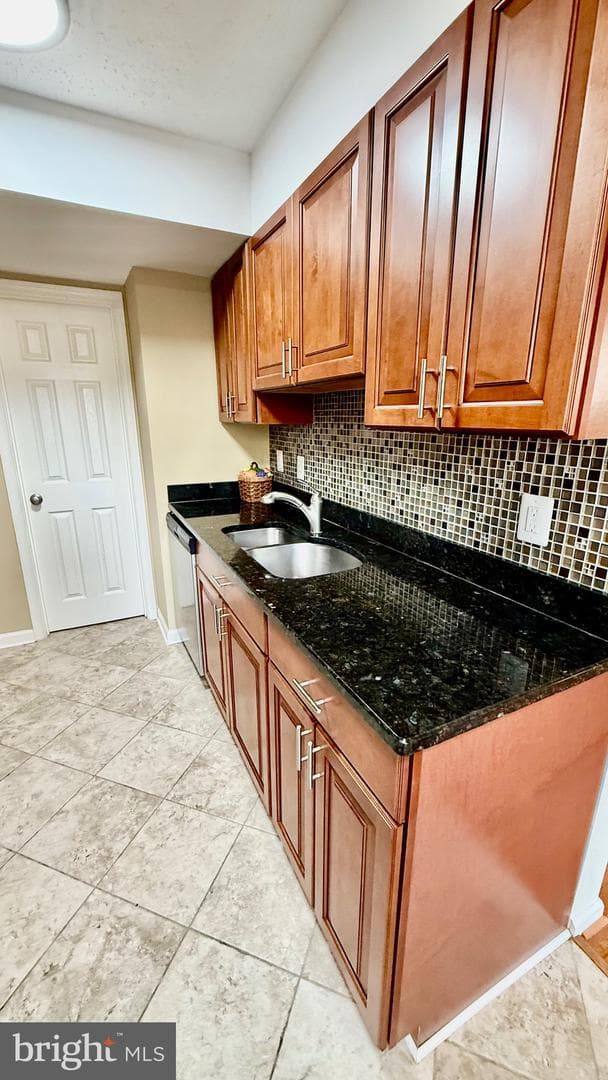 2550 Chadwick Court photo 11