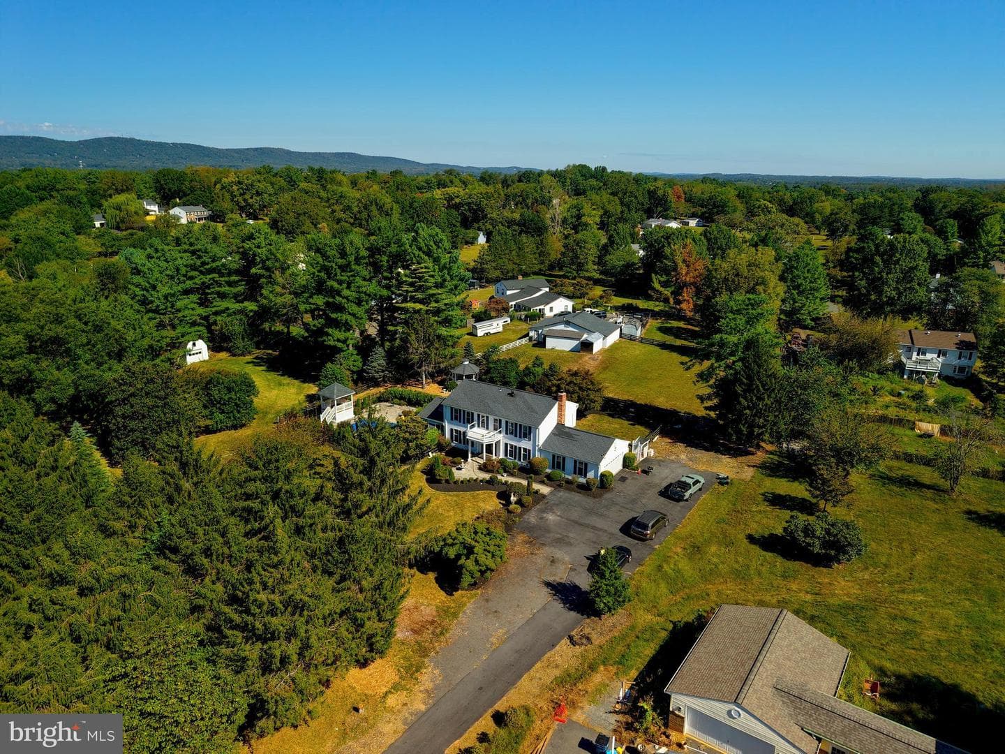 4303 Sudley Road photo 2