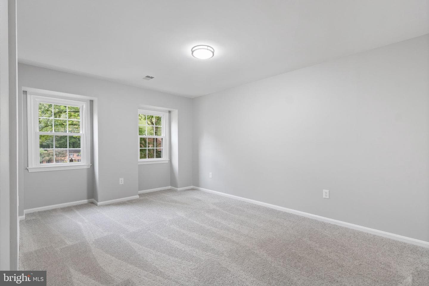 4504 Andrews Place photo 35