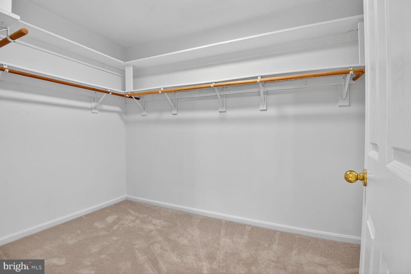 6233 Alistair Drive photo 28