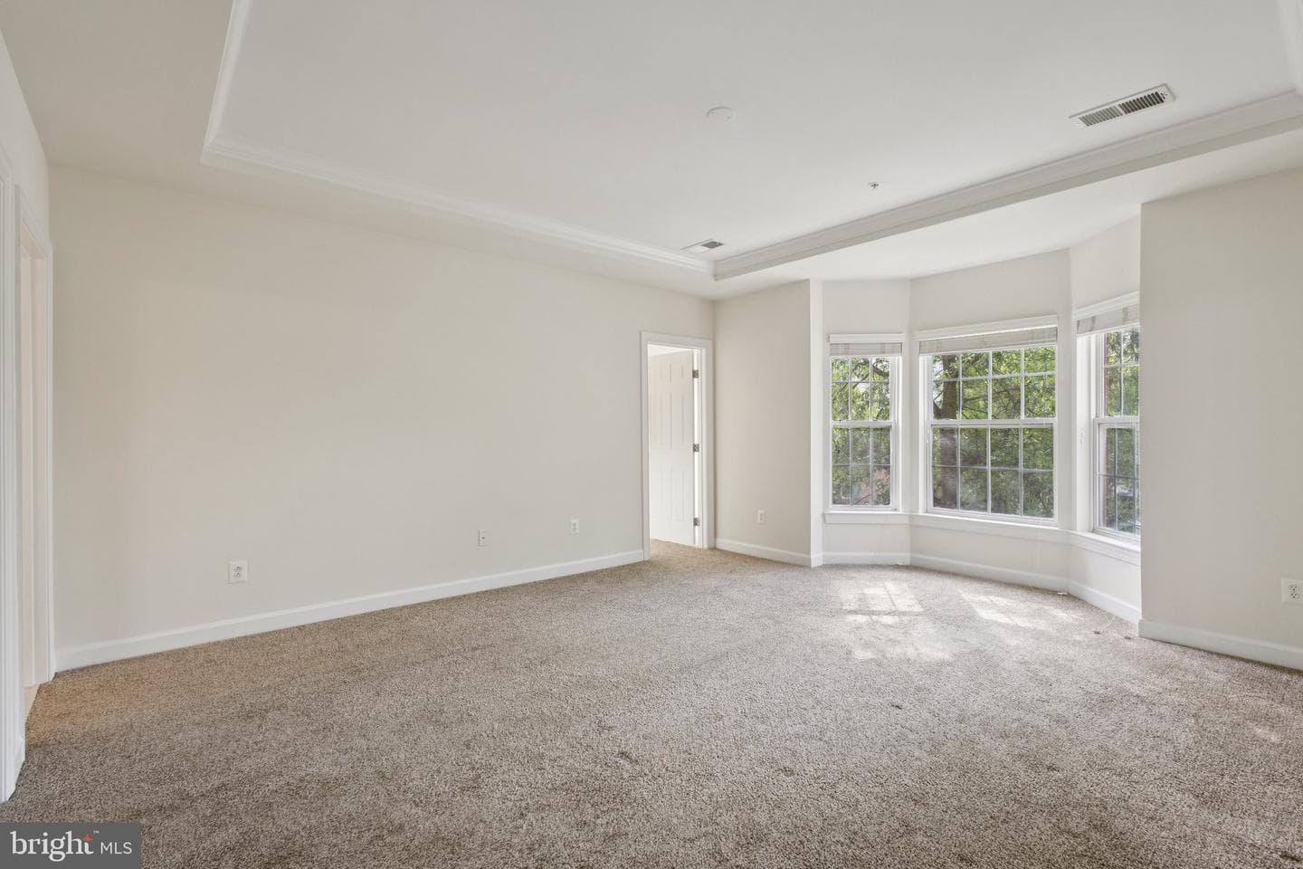 2576 Eastbourne Drive photo 24