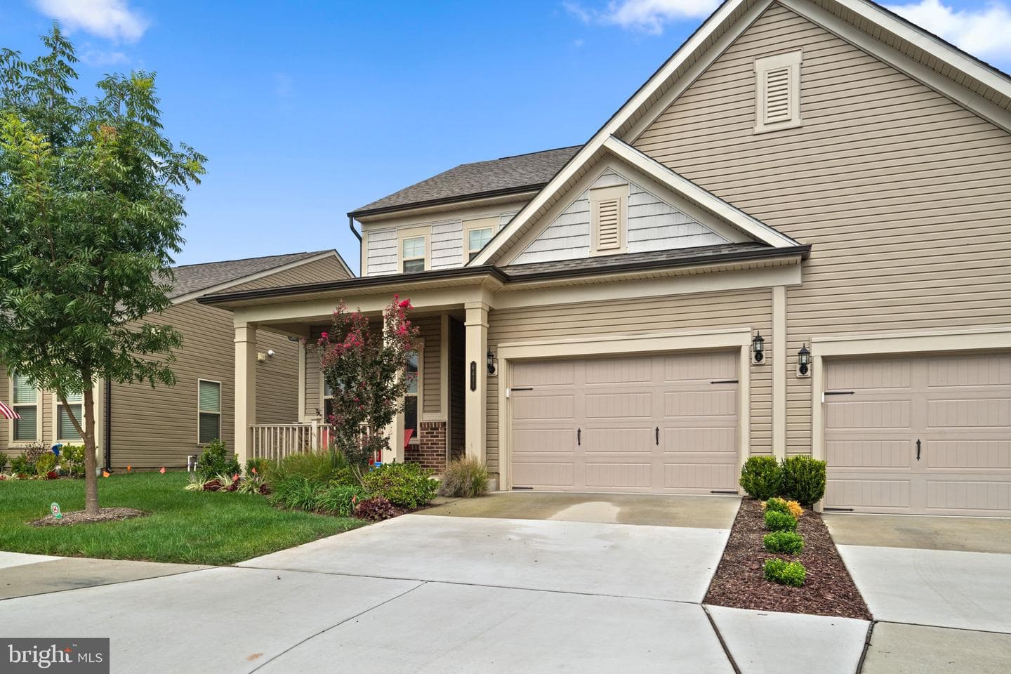 6411 Tulip Terrace photo 2