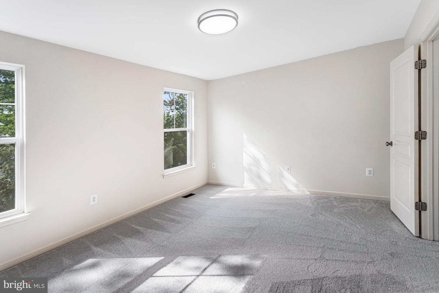 1575 Renate Drive photo 24