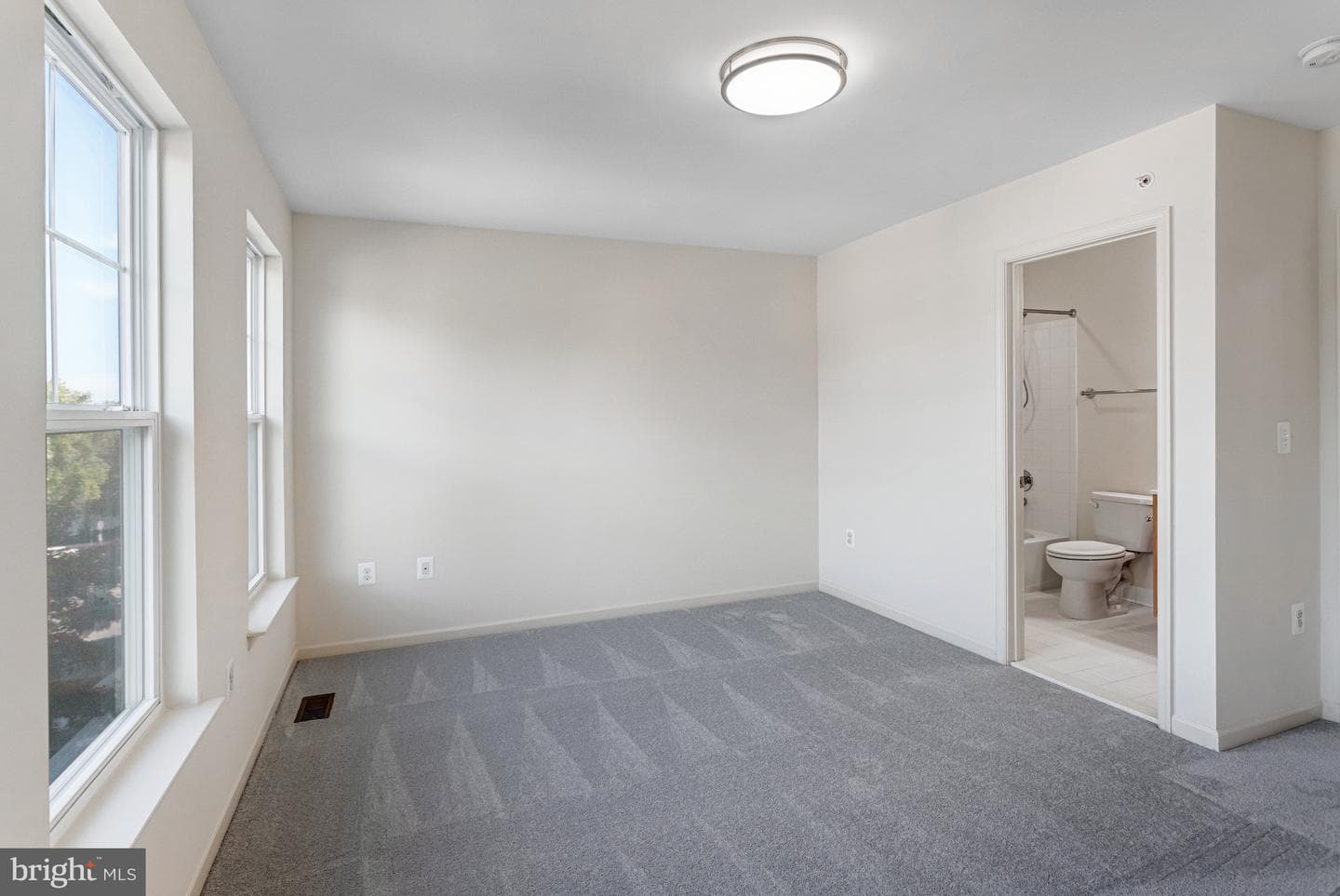 1575 Renate Drive photo 30