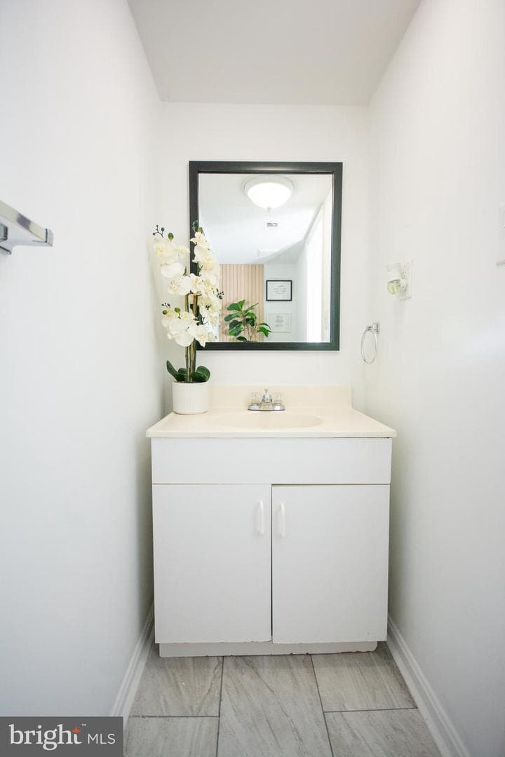 8385 Irongate Way photo 19