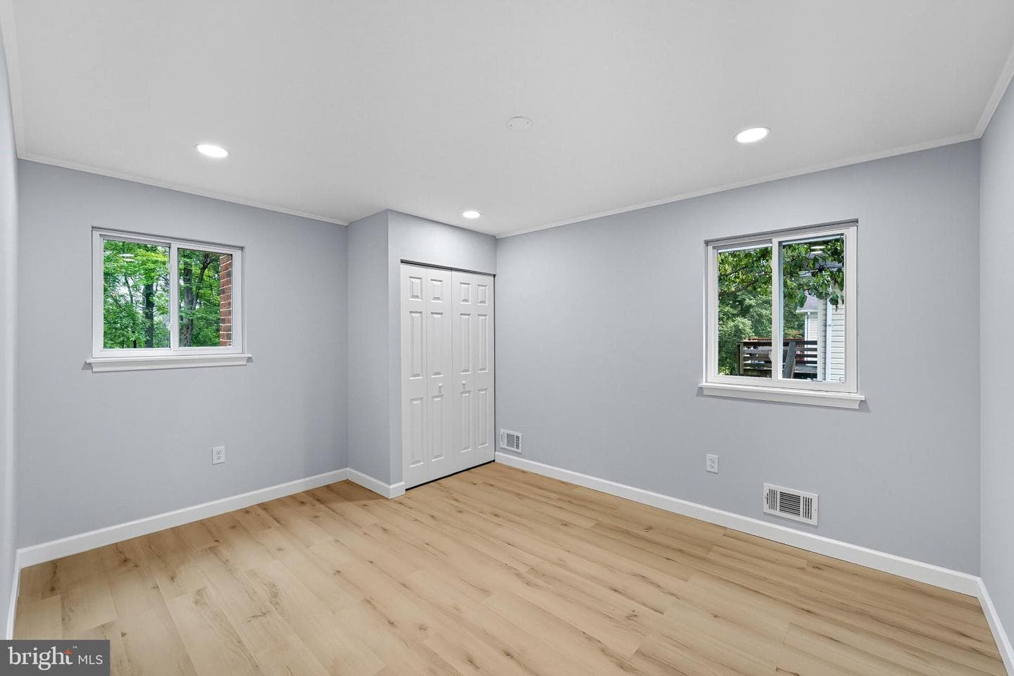 12605 Oakwood Dr photo 17