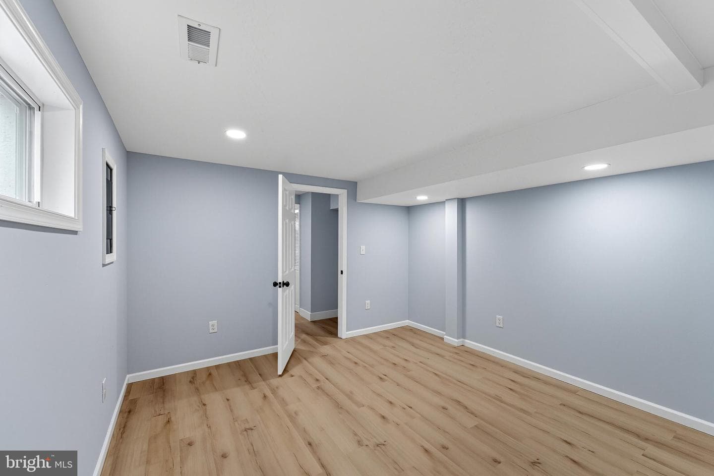12605 Oakwood Dr photo 32