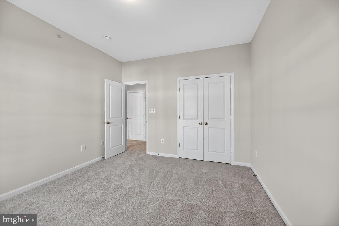 8015 Crescent Park Drive photo 19