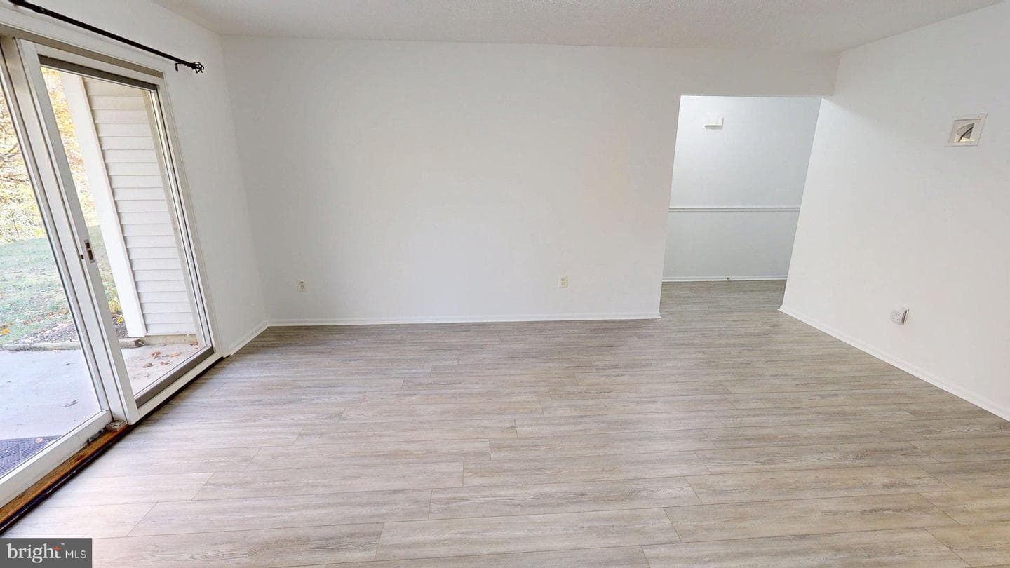 12199 Chaucer Lane #12199 photo 5