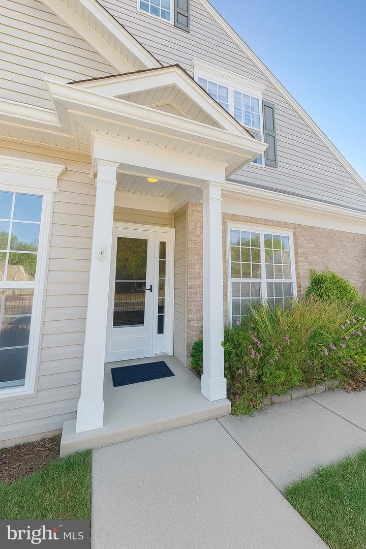 12221 Seaford Court photo 3