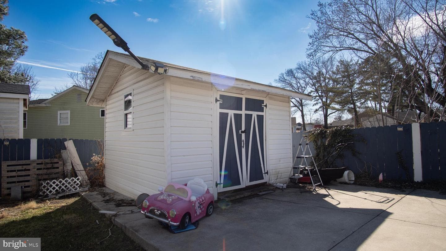 1411 Mary Street photo 35