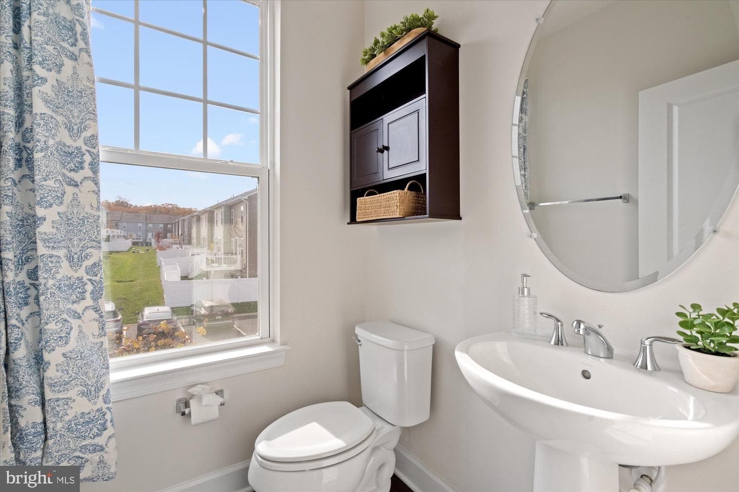 8678 Underhill Lane photo 13