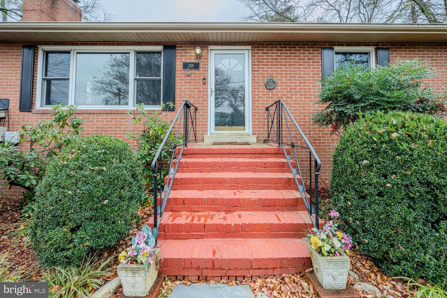 1329 Devils Reach Road photo 4