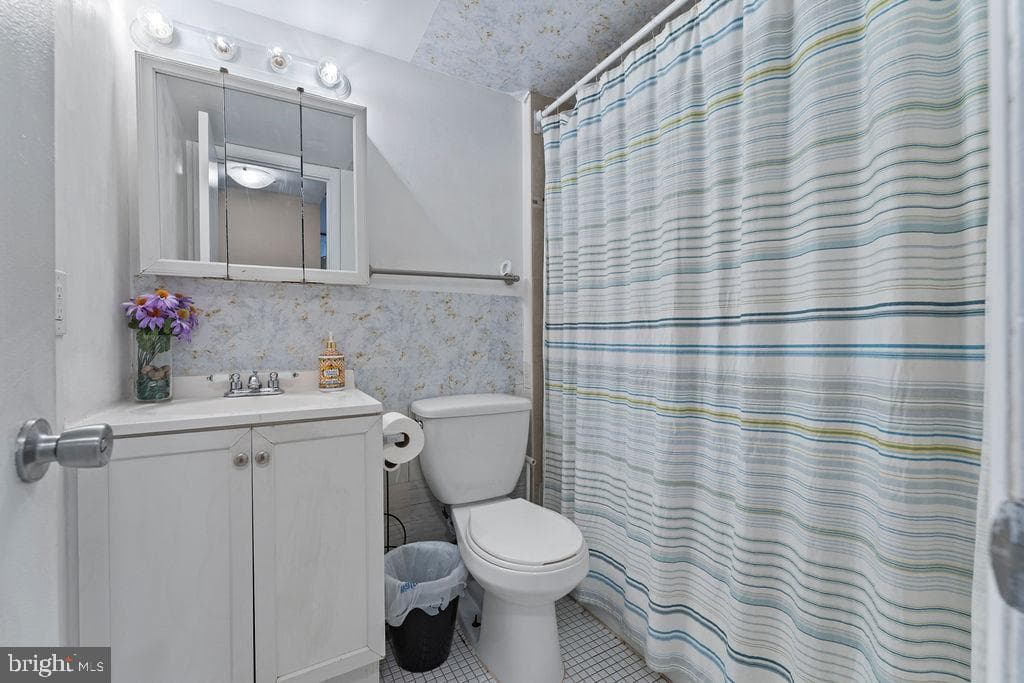 10805 Violet Court photo 14