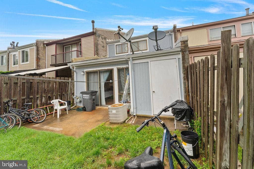 10805 Violet Court photo 24