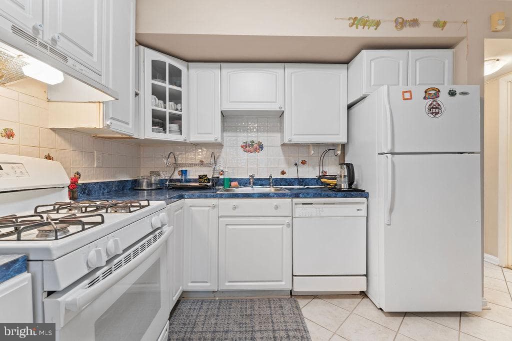 10805 Violet Court photo 4