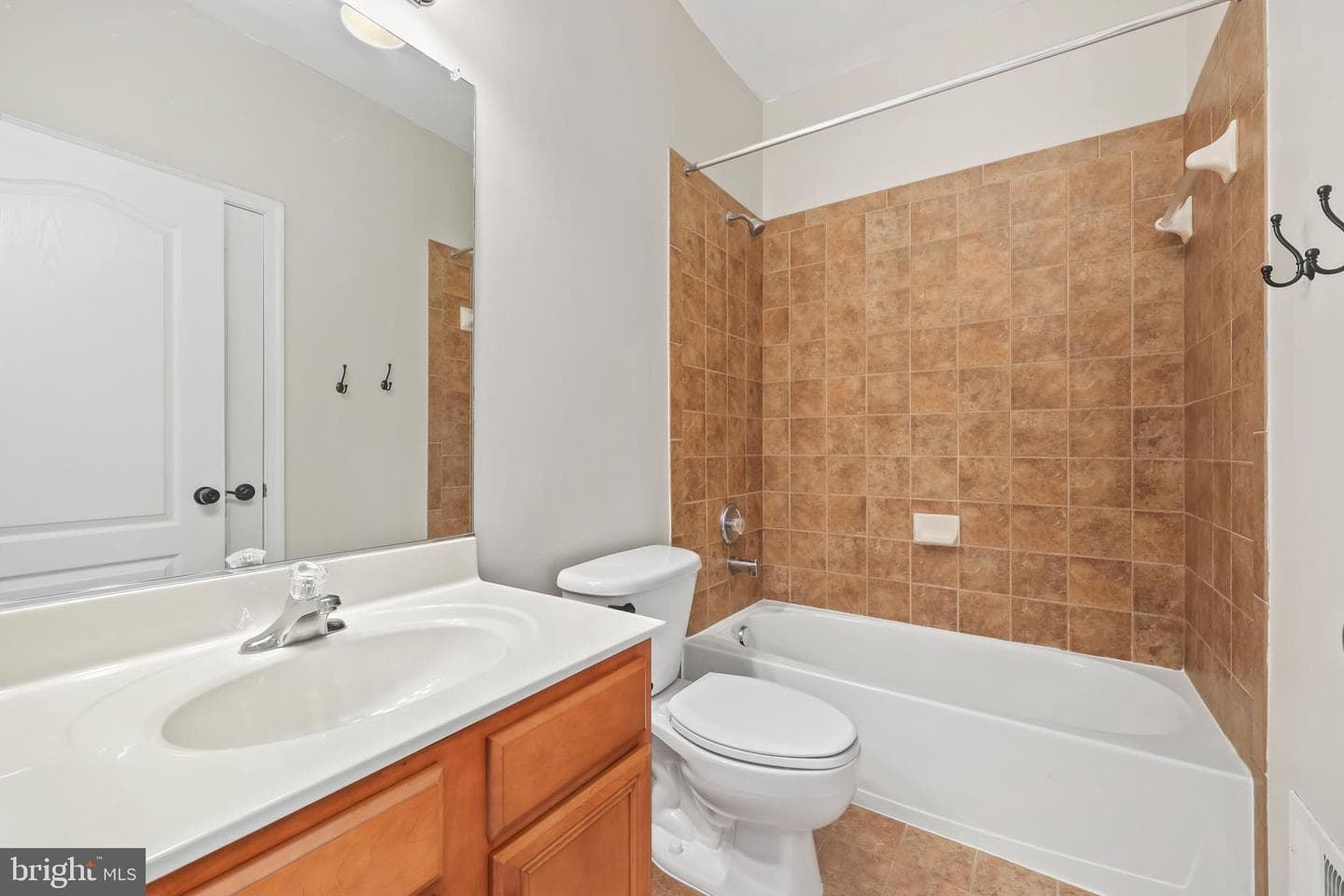 7096 Little Thames Drive photo 32