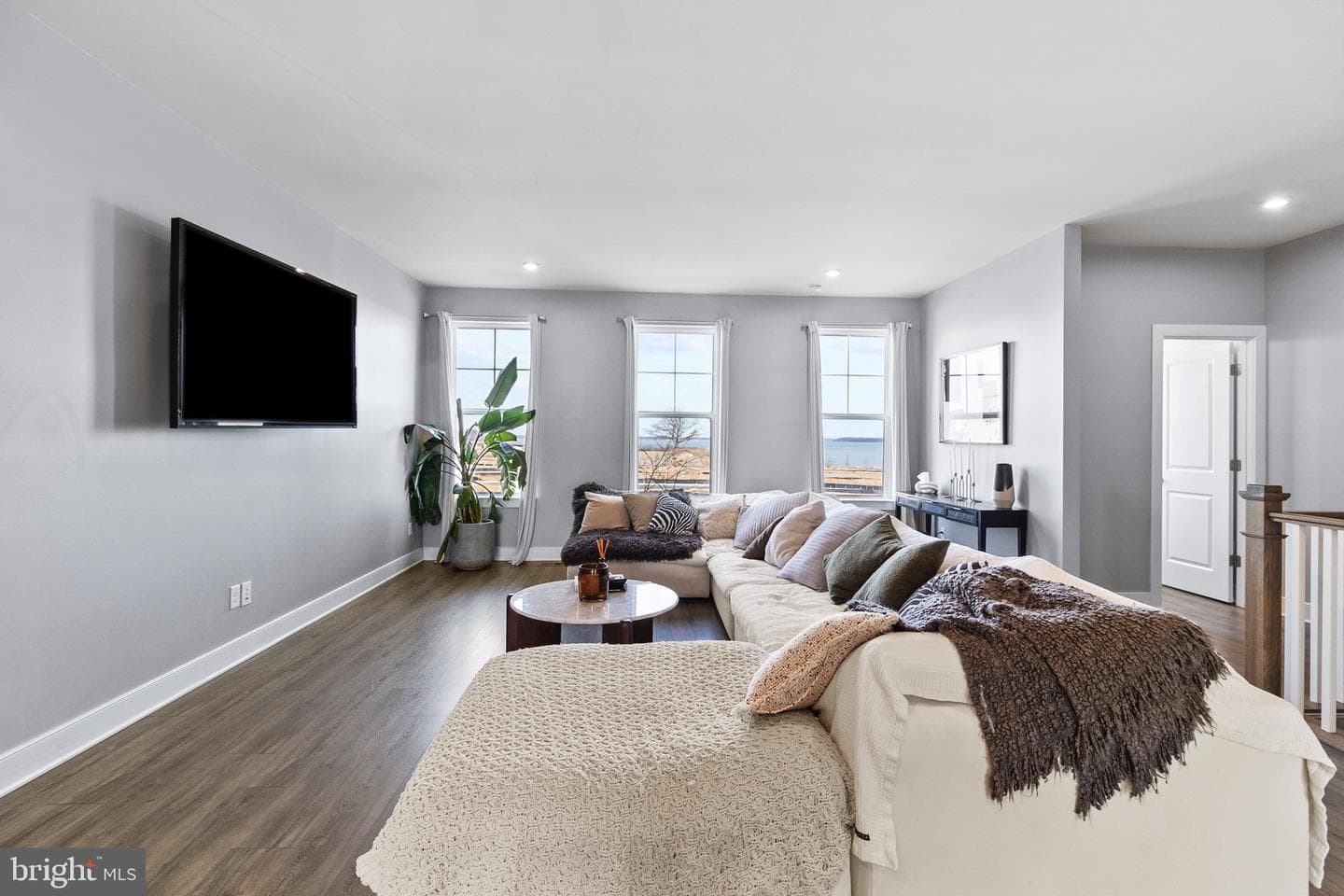 1672 Sandpiper Bay Loop photo 9