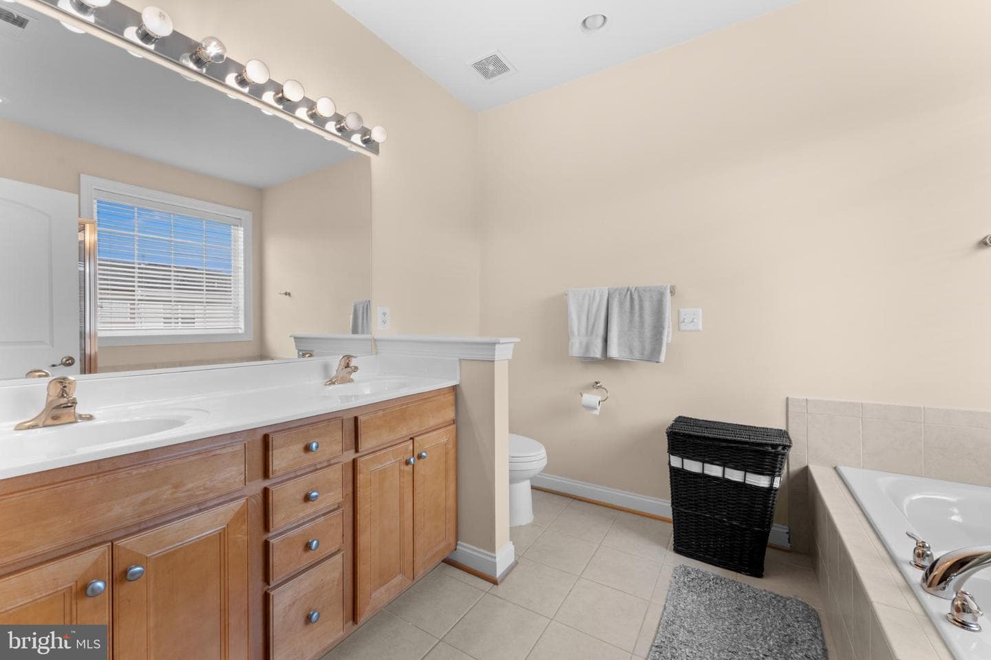 15908 Mackenzie Manor Drive photo 31